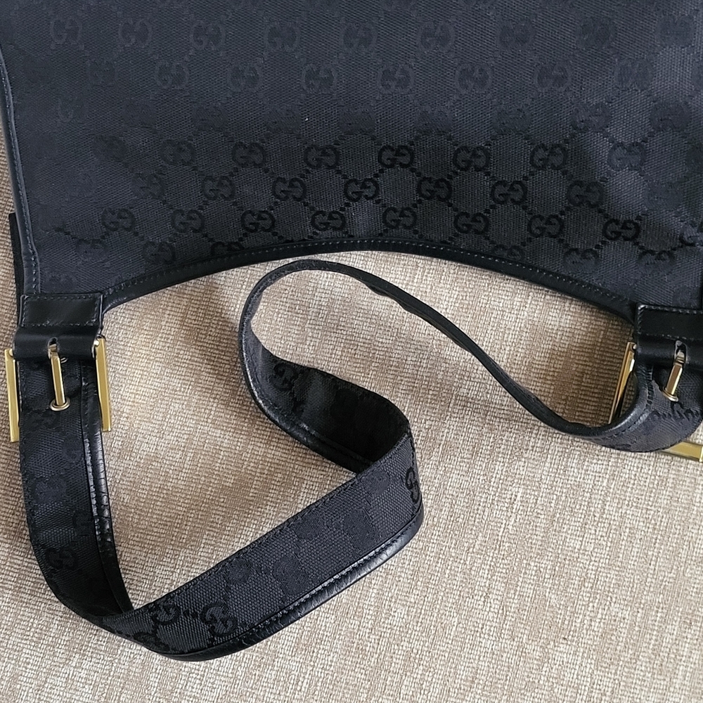 Gucci Black GG Canvas Monogram and Leather Shoulder Bag..Authentic w/ COA... - Picture 3 of 16